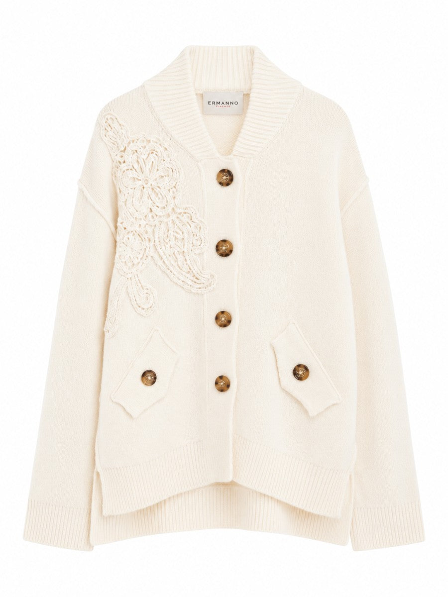 Cardigan en maille à détails de dentelle florale