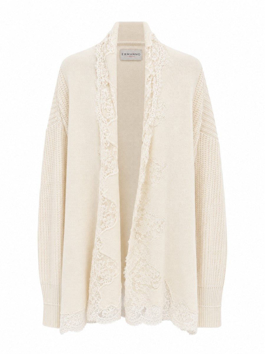 Gilet en maille avec finitions en dentelle