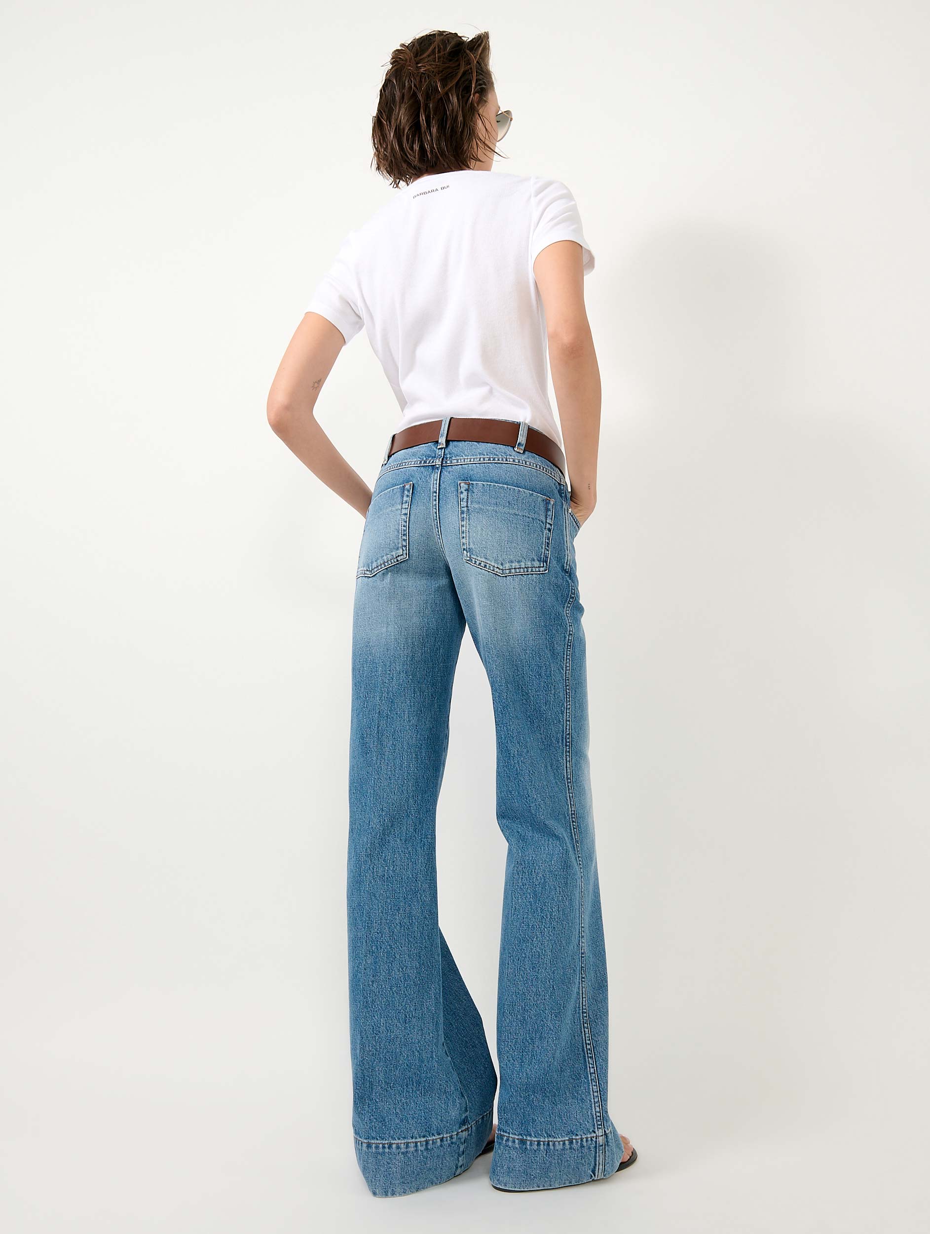 JEAN FLARE EN DENIM BLEU