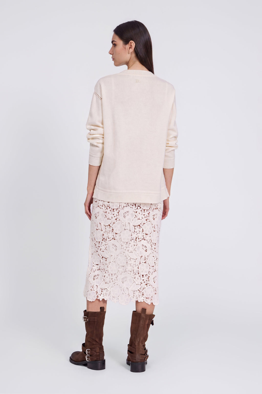 CARDIGAN EN DENTELLE CROCHET DE LAINE