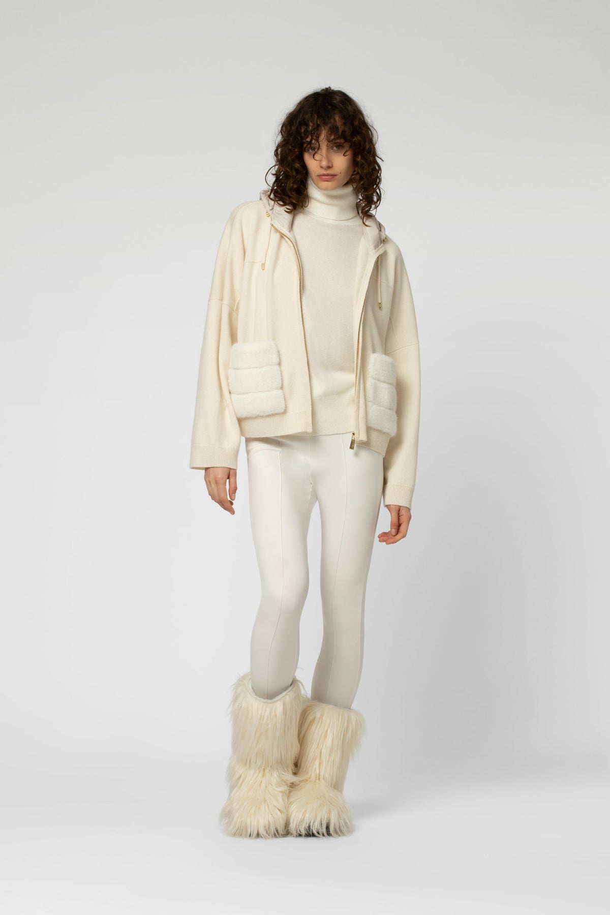 Gilet Gency en laine cachemire coupe ample à capuche