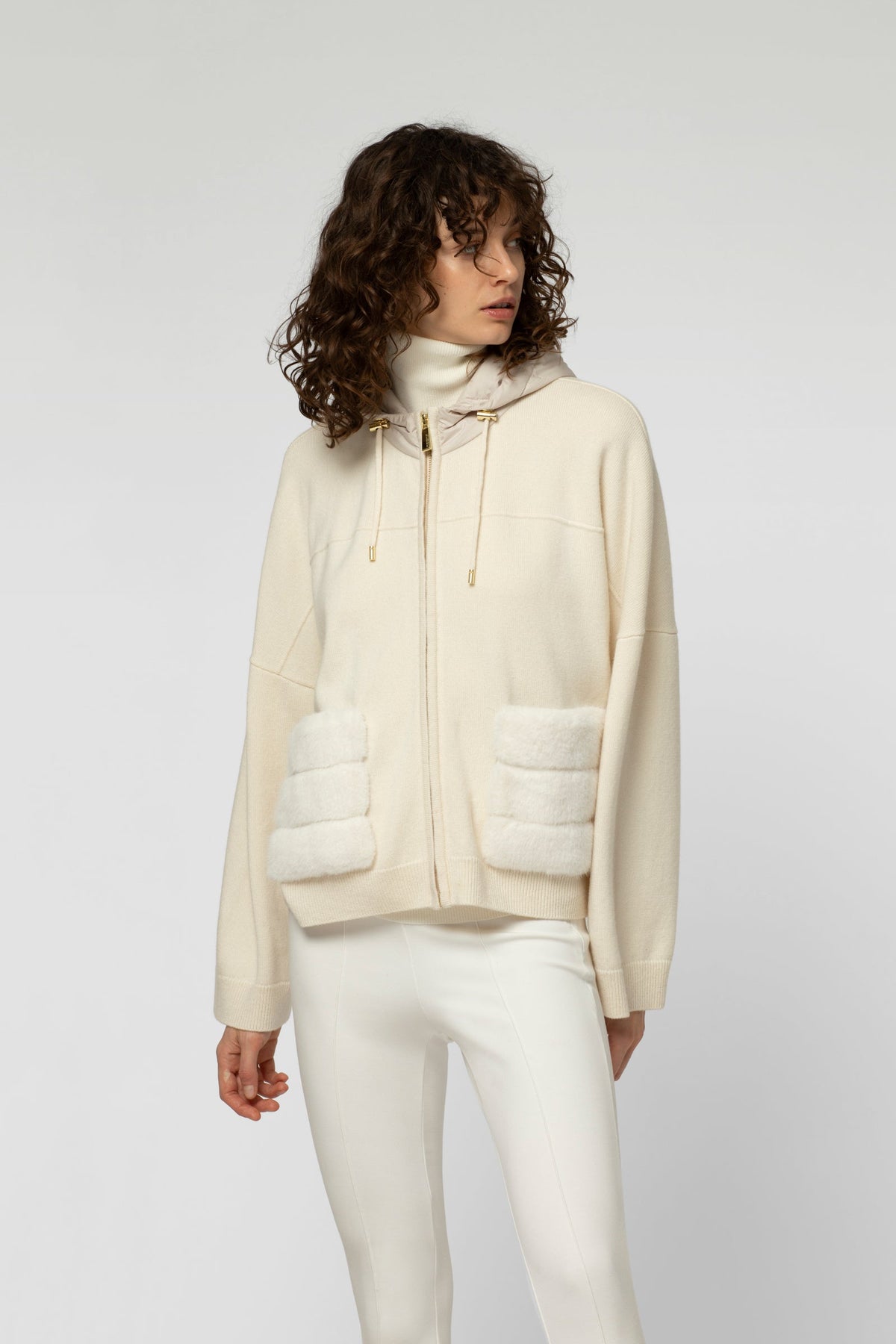 Gilet Gency en laine cachemire coupe ample à capuche