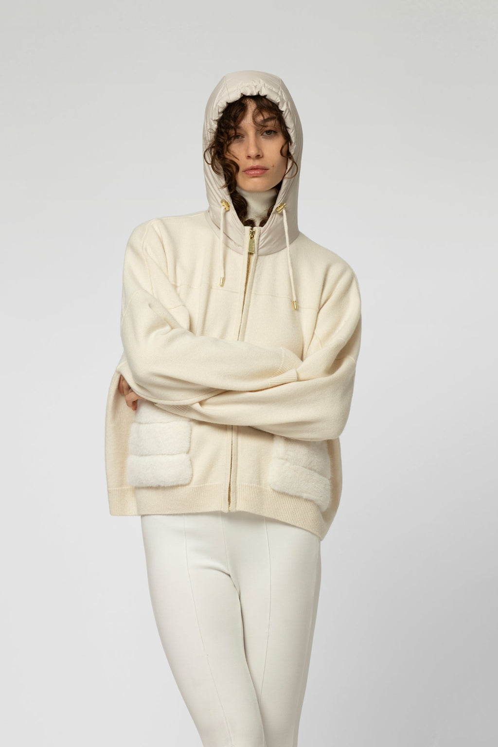 Gilet Gency en laine cachemire coupe ample à capuche