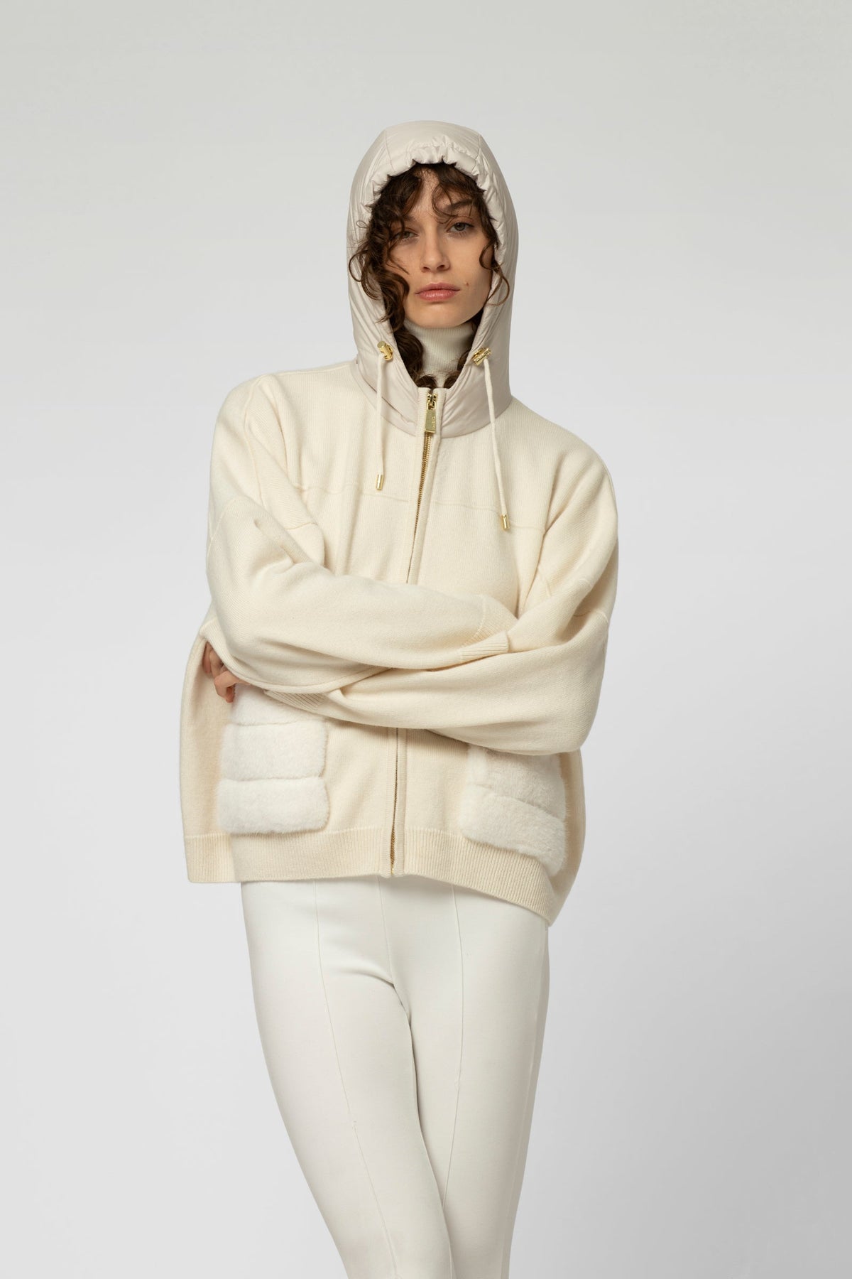 Gilet Gency en laine cachemire coupe ample à capuche
