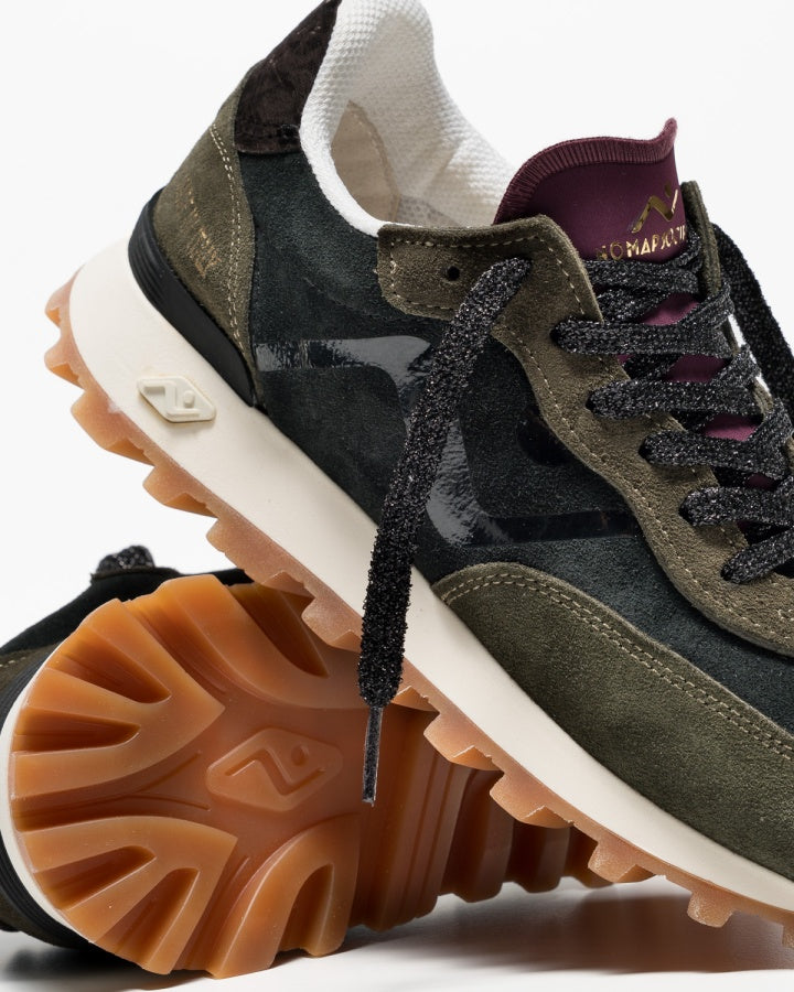 Basket VELOCE Deluxe Suede Suede Velvet Tab, par Nomapsociety