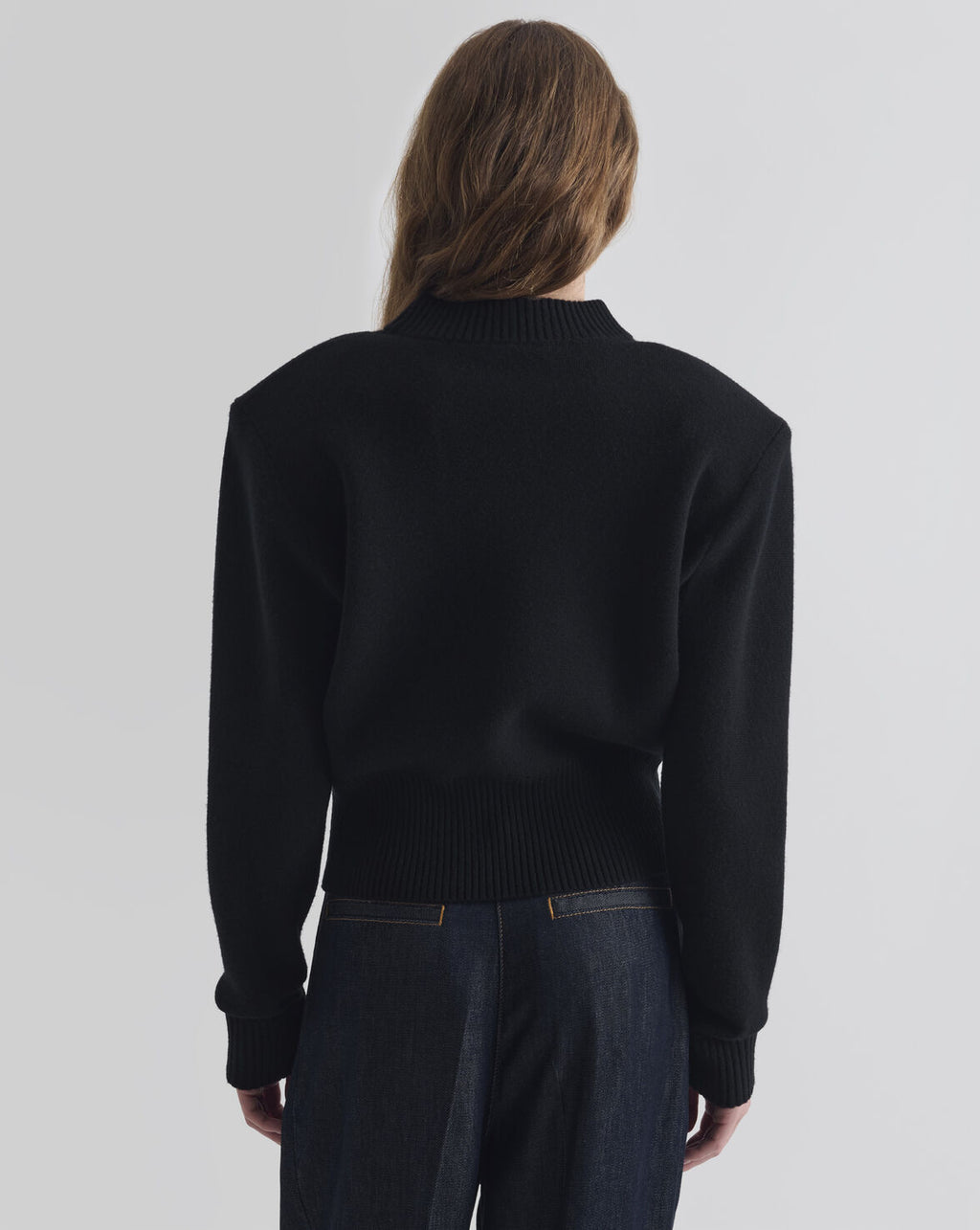 STRUCTURED SHOULDER SWEATER BLACK