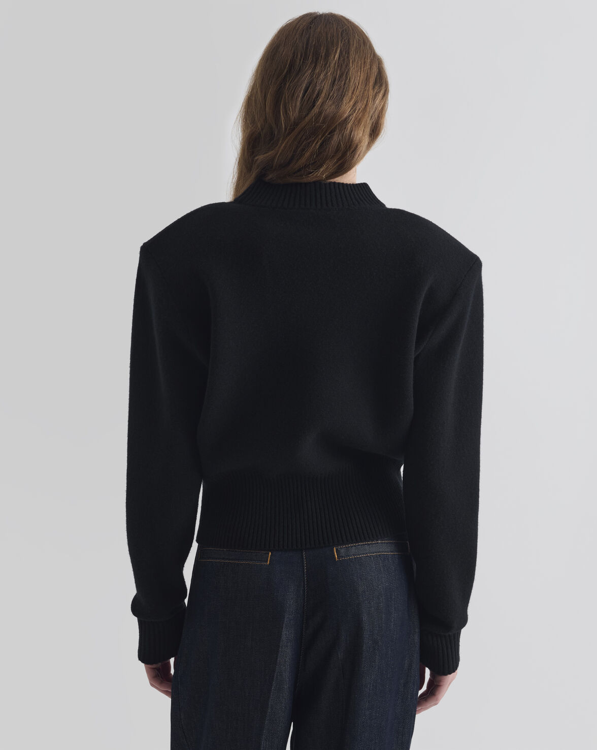 STRUCTURED SHOULDER SWEATER BLACK